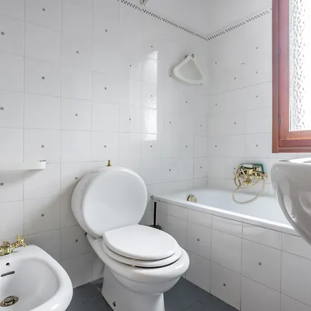 Appartement Bright With Balcony And Parking! *