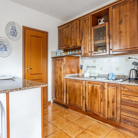 Appartement Bright With Balcony And Parking!